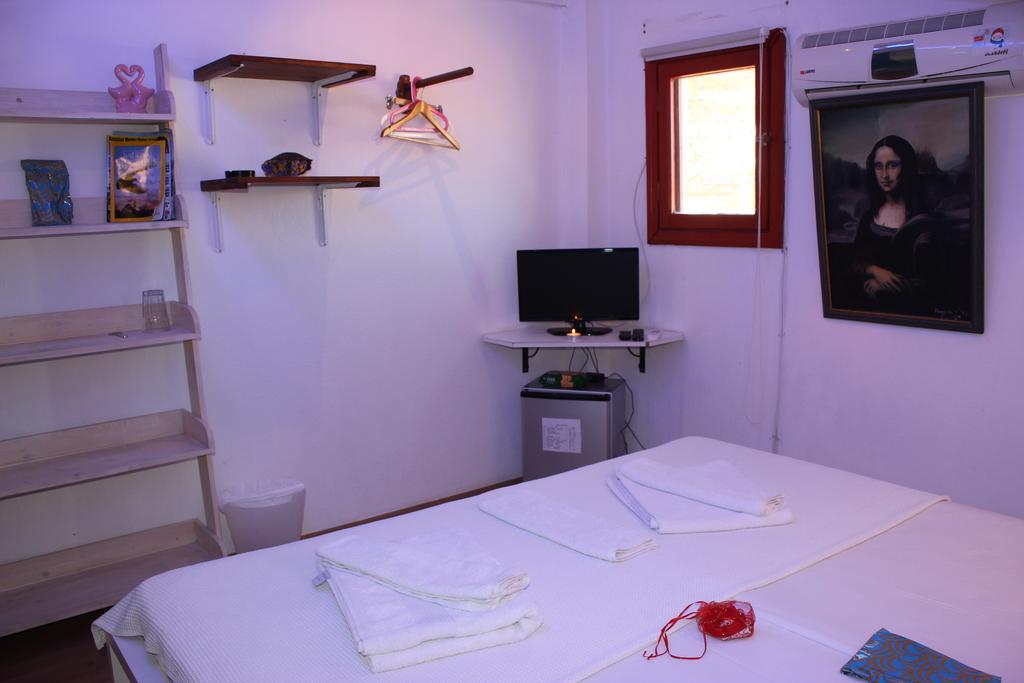 Efharisto Hotel Bozcaada Exteriör bild