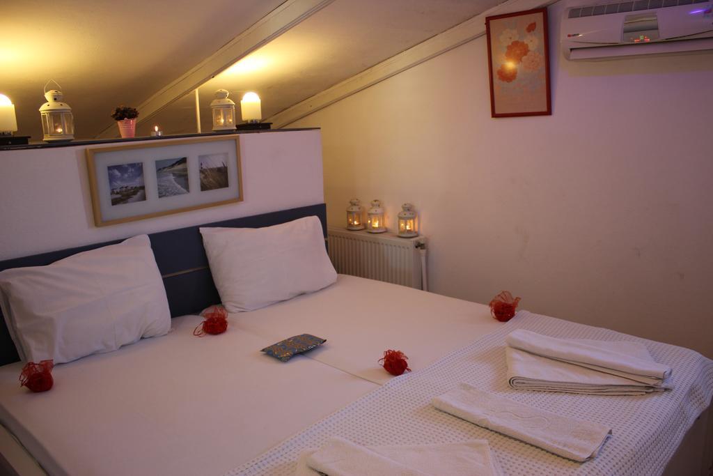 Efharisto Hotel Bozcaada Exteriör bild