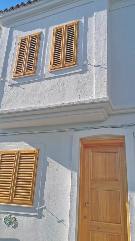 Efharisto Hotel Bozcaada Exteriör bild